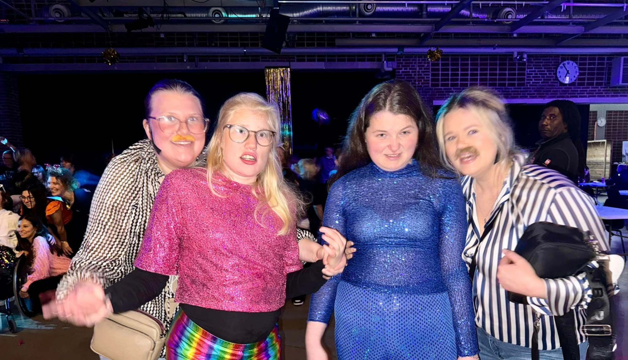 Schnauzer jinsiy aloqa rasmlar