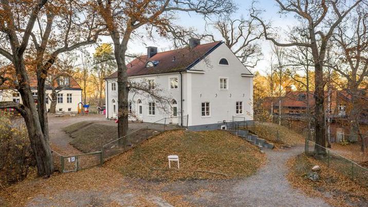 Nya Lokalen För Äventyrsskolan