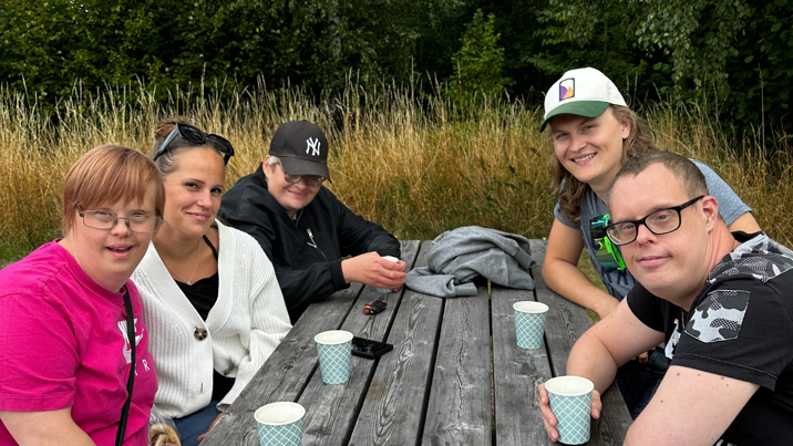 Frösundas Gruppboende, Lövstalöt
